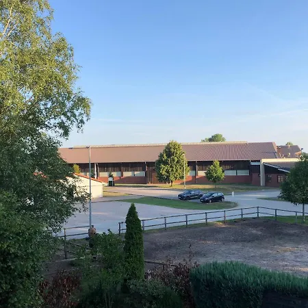 Bed & Breakfast Charmantes In Luhmuhlen *