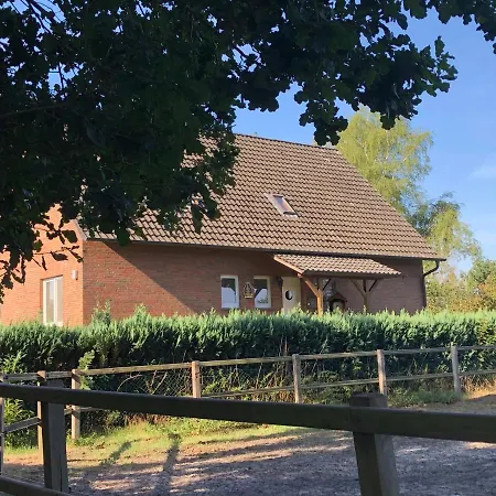 Charmantes In Luhmuhlen Bed & Breakfast *
